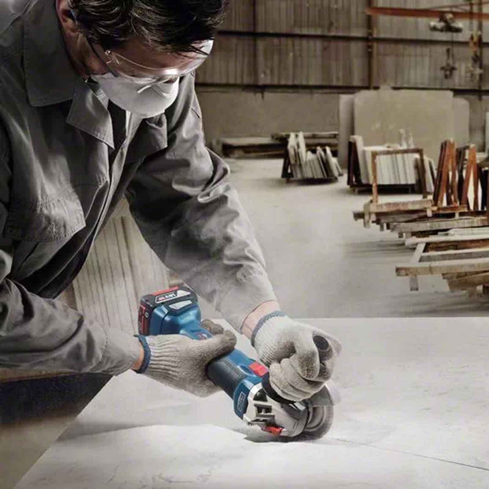 Smerigliatrice-angolare-a-batteria-GWS-18V-10-Bosch-Professional-2 Smerigliatrice angolare a batteria GWS 18V-10 Bosch Professional