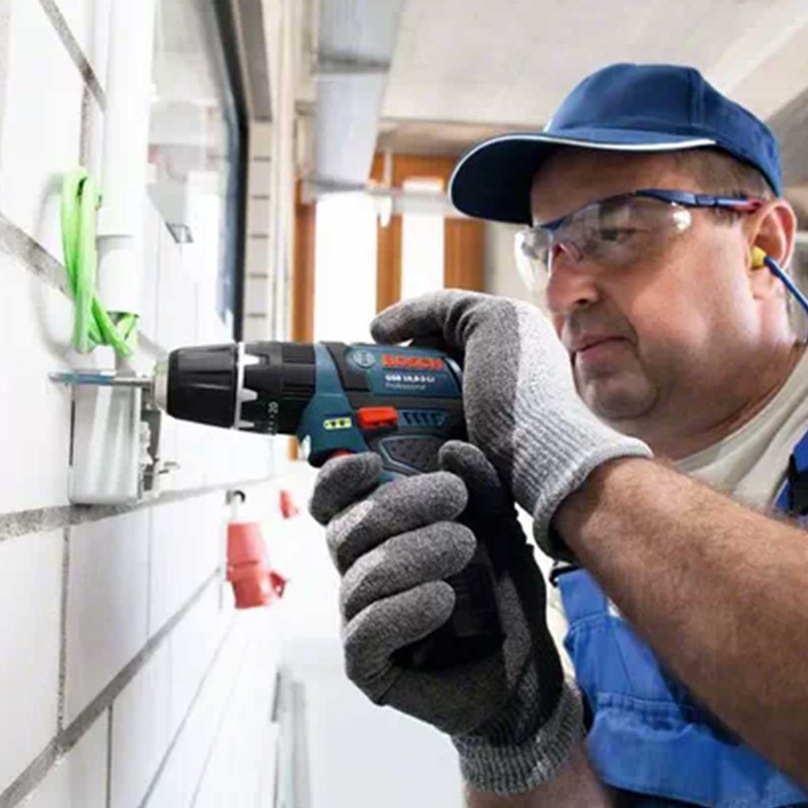 Bosch-GSB-12V-15-Trapano-battente-avvitatore-a-batteria-ambientata Bosch GSB 12V-15 Trapano battente avvitatore a batteria